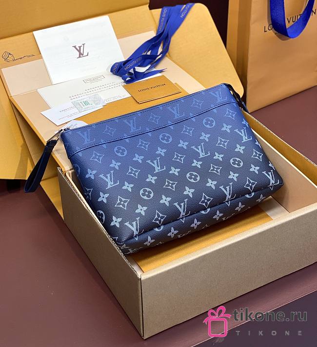 LV Pochette Voyage Souple Monogram Gradient Canvas Blue - 30x21x7.5cm - 1