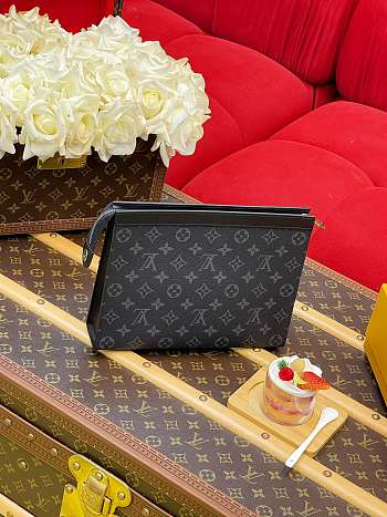 LV Pochette Voyage MM Monogram Eclipse Canvas Black - 27x21x6cm