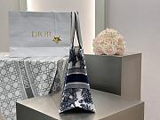 Dioriviera Medium Dior Book Tote White and Blue Toile de Jouy Palms Embroidery - 36x27.5x16.5cm - 6