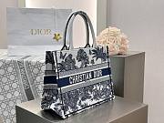 Dioriviera Medium Dior Book Tote White and Blue Toile de Jouy Palms Embroidery - 36x27.5x16.5cm - 5