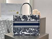 Dioriviera Medium Dior Book Tote White and Blue Toile de Jouy Palms Embroidery - 36x27.5x16.5cm - 4