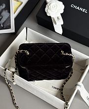 Chanel Small Vanity with Chain Velvet Strass & Gold Tone Metal Black - 17x8x9.5cm - 3