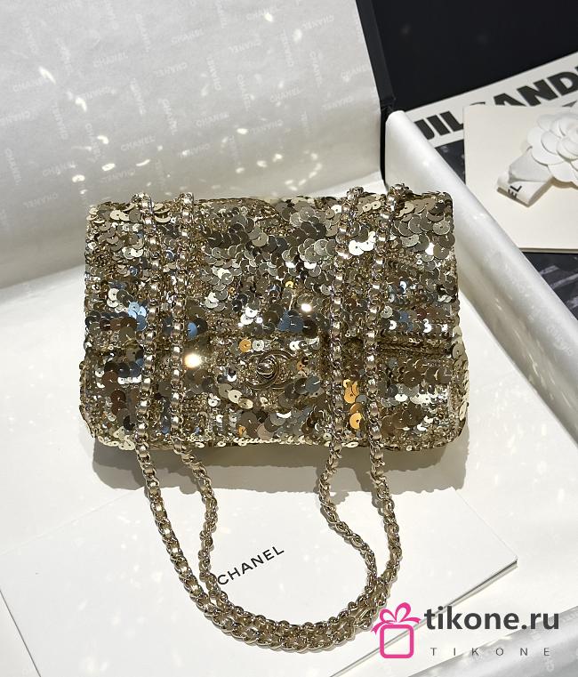 Chanel Flap Bag Sequins & Gold Tone Metal Gold - 20x10x7cm - 1