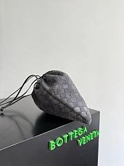 Bottega Veneta Dustbag Suede in Gray - 32x23x1cm - 5
