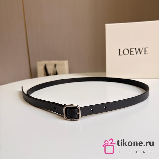 Loewe Rounded Soft Belt In Classic Calfskin 1.5cm Black Silver - 1
