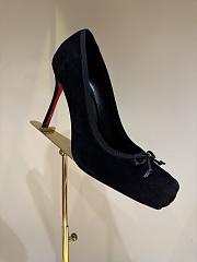 Christian Louboutin Cassia Nodo 100mm Pumps Velvet Black - 1