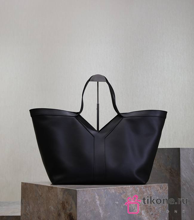 YSL Y Tote In Leather Black - 37x32x27-22cm - 1
