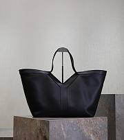 YSL Y Tote In Leather Black - 37x32x27-22cm - 1