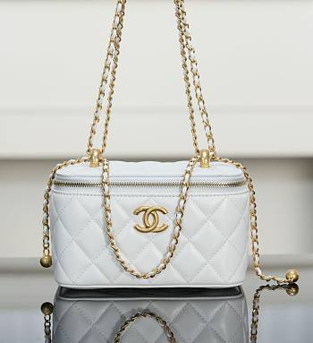 Chanel Small Pearl Crush Vanity Case Lambskin Quilted With Chain White - 17x9.5x8cm