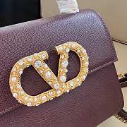 Valentino Garavani Vsling Small Handbag In Grainy Calfskin With Jewel Logo Rosewood - 22x17x9cm - 6