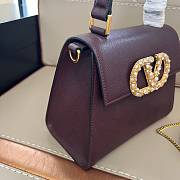 Valentino Garavani Vsling Small Handbag In Grainy Calfskin With Jewel Logo Rosewood - 22x17x9cm - 4