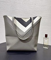 Loewe Medium Puzzle Fold Tote in Nappa Calfskin Grey/Light Ghost - 31x24.5x15cm - 6