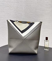 Loewe Medium Puzzle Fold Tote in Nappa Calfskin Grey/Light Ghost - 31x24.5x15cm - 4