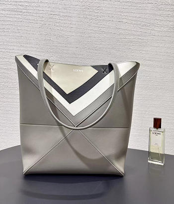Loewe Medium Puzzle Fold Tote in Nappa Calfskin Grey/Light Ghost - 31x24.5x15cm
