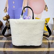 LV Ski Neverfull Bandoulière Inside Out BB Monogram Shearling Canvas and Shearling M26315 - 26.5x16.5x11cm - 5