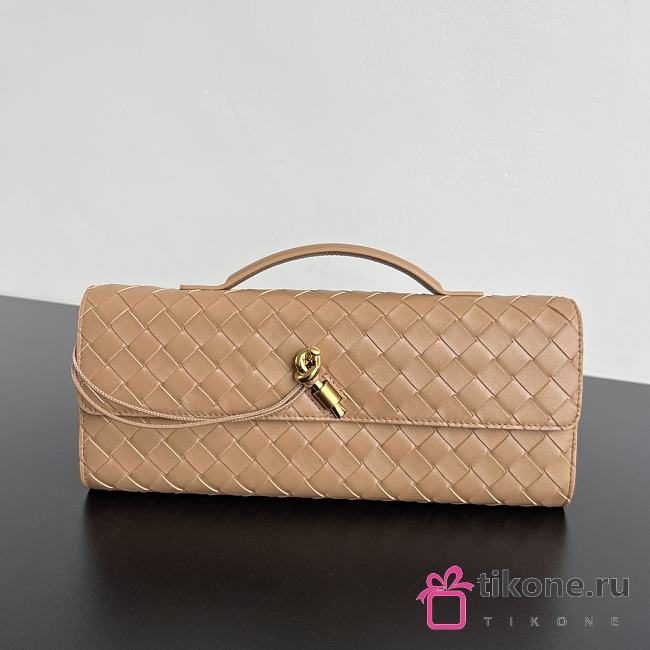 Bottega Veneta Andiamo Clutch Pale Brown- 31x13x3cm - 1