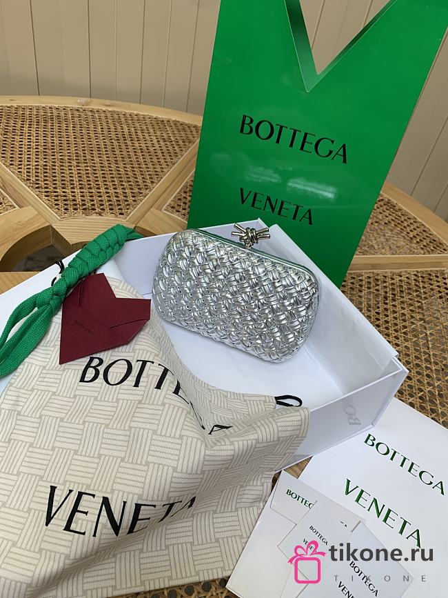 Bottega Veneta Knot Minaudiere Clutch Silver - 19x11.5x5cm - 1