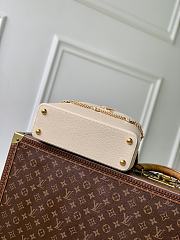 LV Capucines BB Taurillon Leather Sable/Quartz M25461 - 27x17.3x9cm - 6
