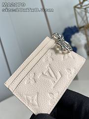 LV Charms Card Holder Beige - 10.2x7.3x0.3cm - 2