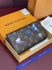 LV Zippy Wallet Monogram Snowy Pearl M26256 - 19.5x10.5x2.5cm - 5