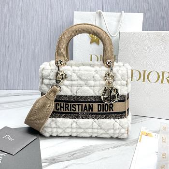 Dior Lady D-Lite Medium Bag Lambskin Wool Unbleached Caning Beige - 24x21x12cm 