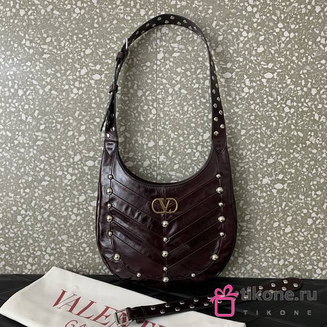 Valentino Garavani Hoboho Small Hobo Bag In Chevron Patterned Nappa Leather Burgundy - 28x21.5x3cm  - 1