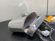 LV Ski Vanity Chain Pouch Silver Monogram Embossed Canvas M26097 - 19x11.5x6.5cm - 2