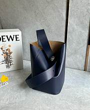 Loewe Medium Pebble Bucket In Smooth Calfskin Abyss Blue - 28x24.5x23.5cm - 4