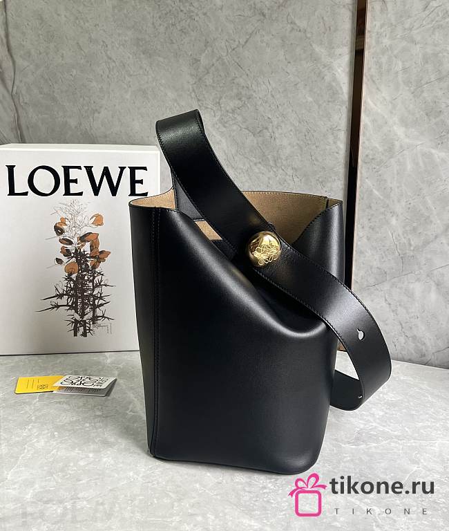 Loewe Medium Pebble Bucket In Smooth Calfskin Black - 28x24.5x23.5cm - 1