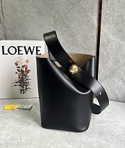 Loewe Medium Pebble Bucket In Smooth Calfskin Black - 28x24.5x23.5cm - 1