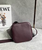 Loewe Medium Pebble Bucket In Smooth Calfskin Dark Burgundy - 28x24.5x23.5cm - 2