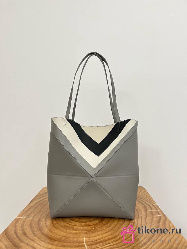 Loewe Medium Puzzle Fold Tote in Nappa Calfskin Grey/Light Ghost - 31x24.5x15cm - 1