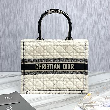 Meidum Dior Book Tote Lambskin Wool Unbleached Caning White - 36.5x28x16.5cm