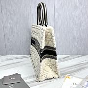 Large Dior Book Tote Lambskin Wool Unbleached Caning White - 42x35x18.5cm - 2
