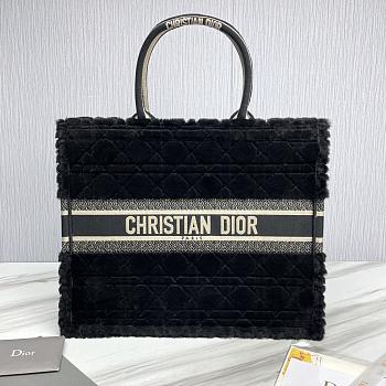 Large Dior Book Tote Lambskin Wool Unbleached Caning Black - 42x35x18.5cm