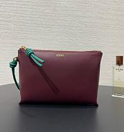Loewe Knot T Pouch In Shiny Nappa Calfskin Burgundy - 22.5x5.5x15.5cm - 5