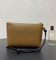 Loewe Knot T Pouch In Shiny Nappa Calfskin Oak - 22.5x5.5x15.5cm - 4