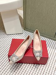 Roger Vivier Efflorescence Pums in Crystal Beige 6.5cm - 2