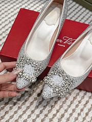 Roger Vivier Efflorescence Pums in Crystal White 6.5cm - 2