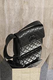 Chanel Vintage CC Logo Flap Bag with Strap Black - 23x18x6cm - 3