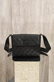 Chanel Vintage CC Logo Flap Bag with Strap Black - 23x18x6cm - 4