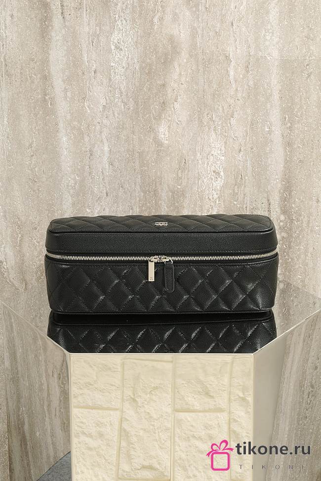 Chanel Zip Around Jewelry Case Quilted Caviar Mini Black - 26x10x7cm - 1