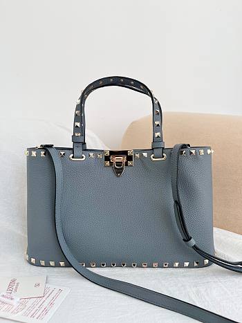 VLTN Rockstud Small Shopping Bag In Grainy Calfskin Blue - 32x29x7cm
