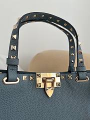 VLTN Rockstud Small Shopping Bag In Grainy Calfskin Blue - 32x29x7cm - 4