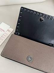 VLTN Rockstud Wallet With Chain In Grainy Calfskin Taupe Metallic - 21x10.5x4cm - 2