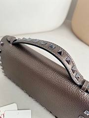 VLTN Rockstud Wallet With Chain In Grainy Calfskin Taupe Metallic - 21x10.5x4cm - 3
