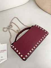 VLTN Rockstud Wallet With Chain In Grainy Calfskin Red - 21x10.5x4cm - 2