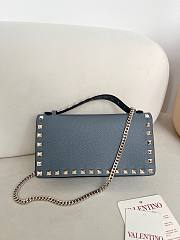 VLTN Rockstud Wallet With Chain In Grainy Calfskin Blue - 21x10.5x4cm - 5