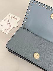 VLTN Rockstud Wallet With Chain In Grainy Calfskin Blue - 21x10.5x4cm - 2