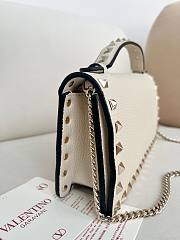 VLTN Rockstud Wallet With Chain In Grainy Calfskin White - 21x10.5x4cm - 4